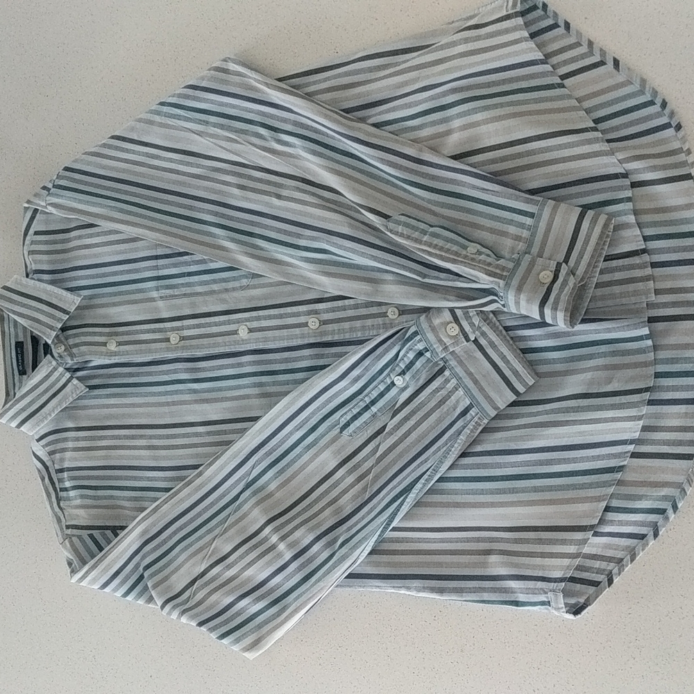 3/$15 Gap Men's Classic Fit Button-up Shirt